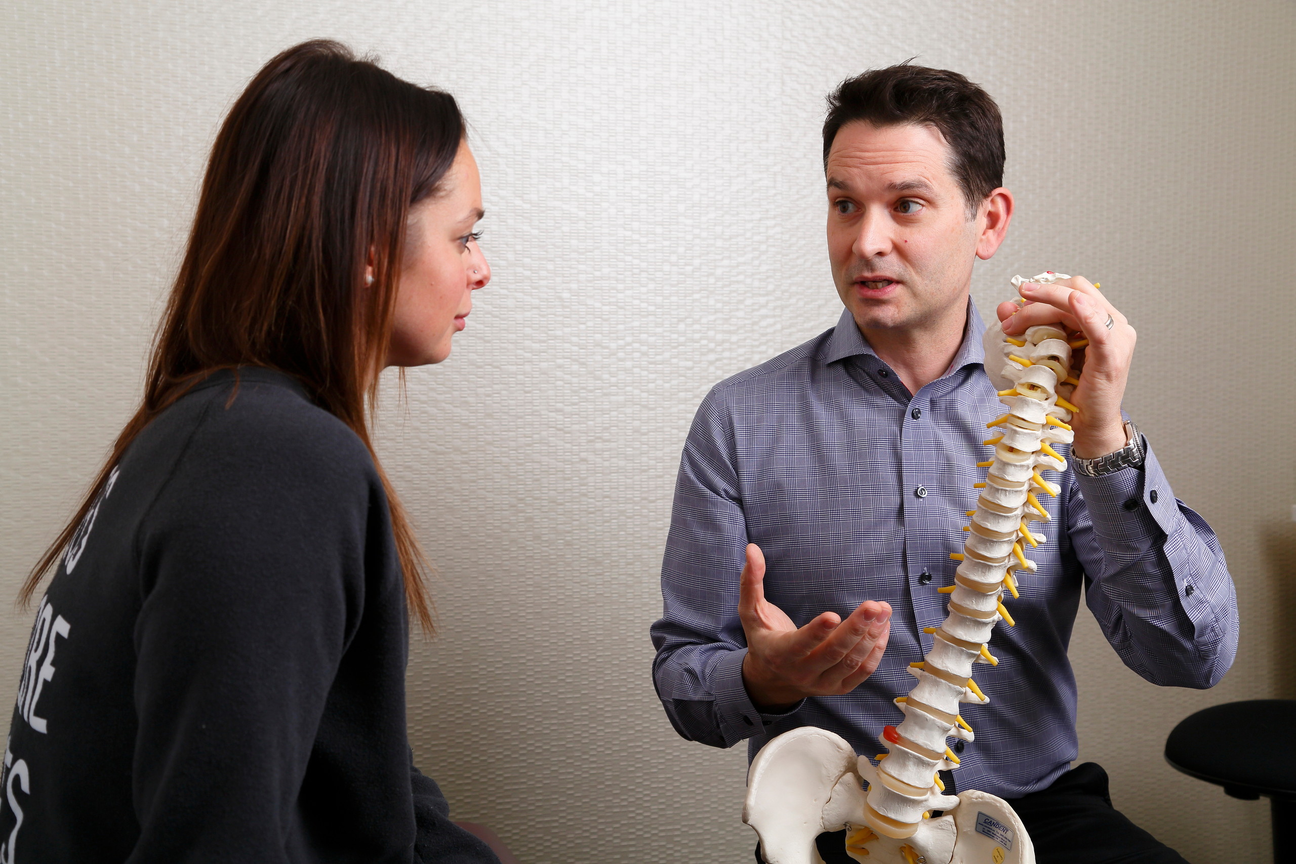 Chiropractor treating a patient at Focus Chiropractic